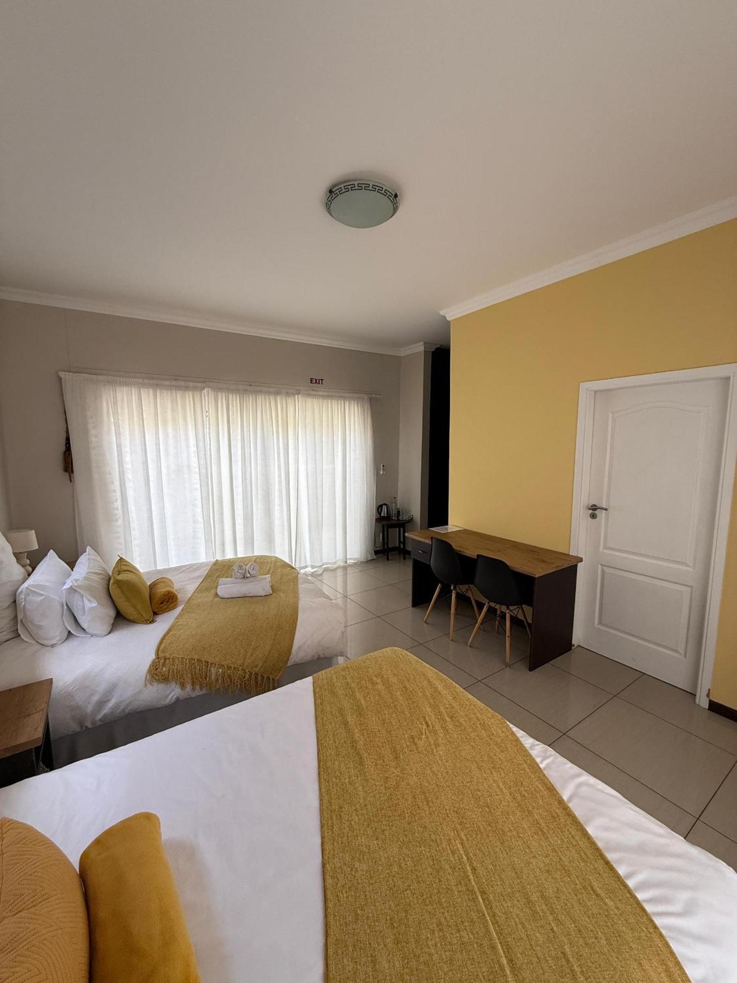Cora'S Boutique Bed & Breakfast Свакопмунд Екстер'єр фото