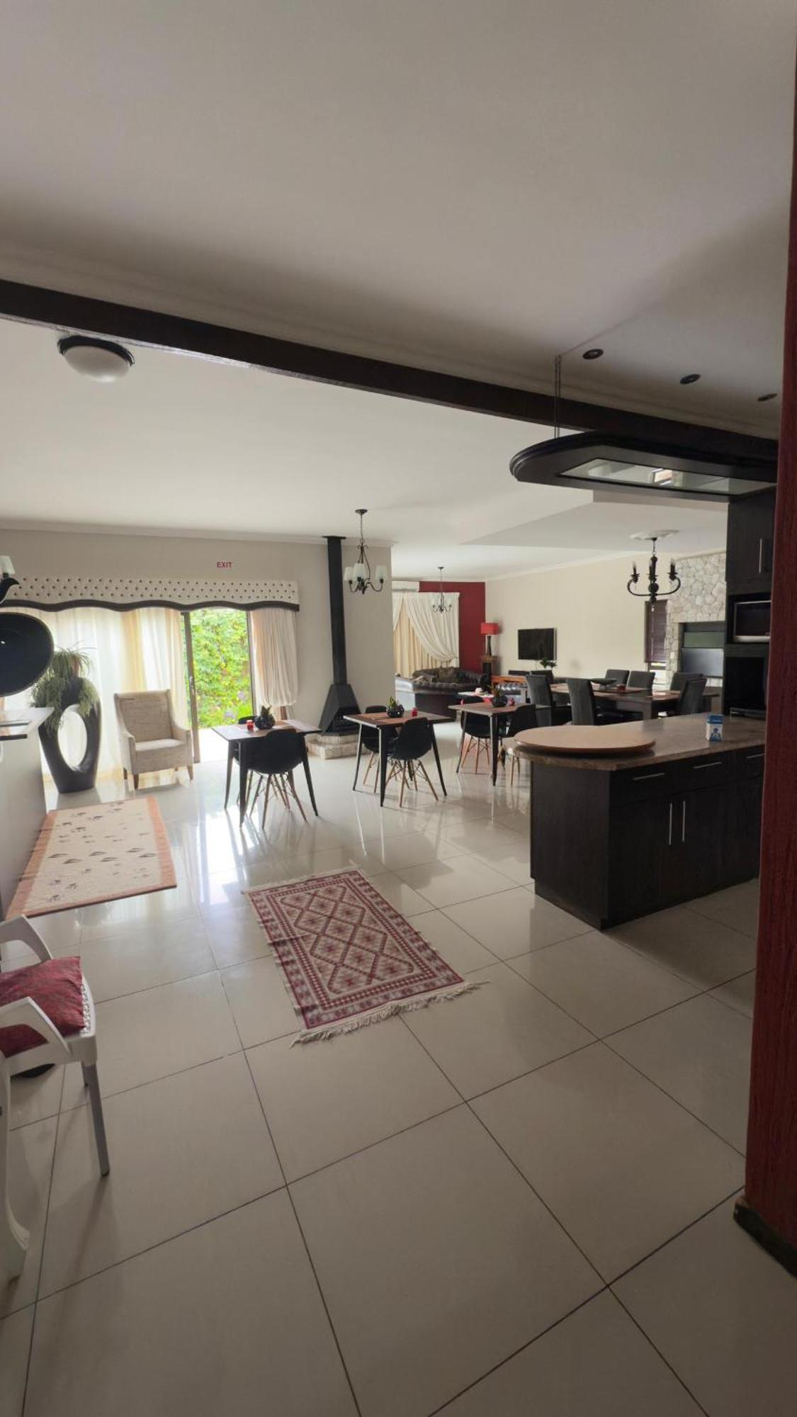 Cora'S Boutique Bed & Breakfast Свакопмунд Екстер'єр фото