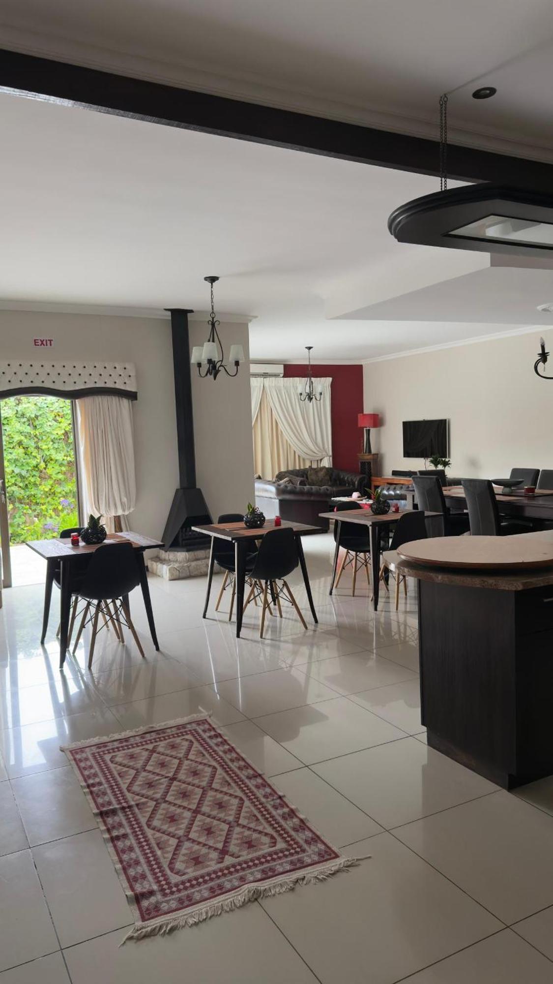 Cora'S Boutique Bed & Breakfast Свакопмунд Екстер'єр фото
